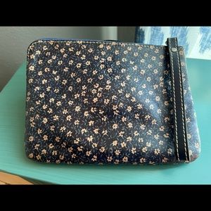 Patricia Nash wristlet